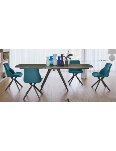 Tavolo allungabile con basamento in metallo Grafite
0122 e top girevole in gres porcellanato effetto
marmo Fiordibosco 3822.